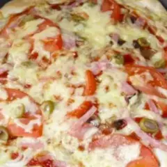 Pizza z Thermomixa: Pieczenie na MAXA dla chrupiącego spodu