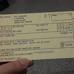 Czy trzeba drukować bilet PKP? Sprawdź, co możesz zrobić, aby zaoszczędzić