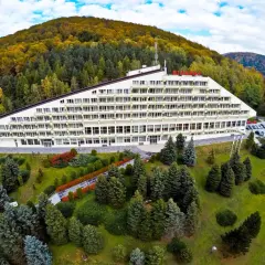 Wysowa-Zdrój sanatorium NFZ: Jak uzyskać refundację i leczenie?