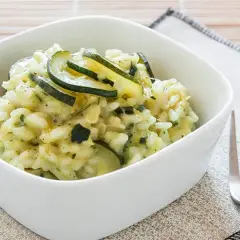 Jakie warzywa do risotto? Odkryj najlepsze składniki na smakowite danie