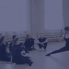 Czym zajmuje się choreograf w teatrze? Odkryj jego kluczowe zadania