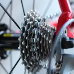 Kto wynalazł bicykl? Odkryj fascynującą historię roweru