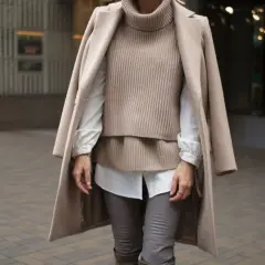 Legginsy zamiast spodni? Odkryj, jak nosić je elegancko!