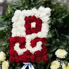 Jakie kwiaty na pogrzebie wybrać, aby oddać hołd bliskim?