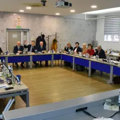 Ile zarabia radny osiedla we Wrocławiu? Zaskakujące kwoty i fakty