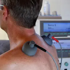 Rehabilitacja ultradźwięki na czym polega i jak przynosi ulgę w bólu