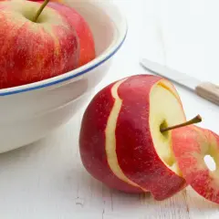 Ile kalorii ma jabłko? Odkryj jego moc w diecie!
