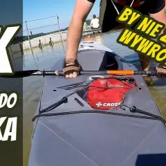 Jak bezpiecznie wsiąść do kajaka? Prosty poradnik krok po kroku