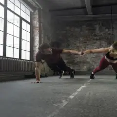 CrossFit: Czy warto? Zalety, wady i koszty treningu