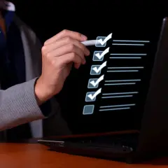 Ile za laptopa w lombardzie? Wycena, czynniki, jak sprzedać najtaniej?