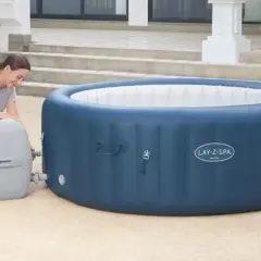 Jacuzzi ogrodowe: ile prądu zużywa i jak obniżyć rachunki?