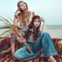 Jak wygląda styl boho? Odkryj jego niezwykłe cechy i inspiracje