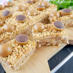 Deser z Toffifee: Szybkie ciasta i serniki na zimno. Bez pieczenia!