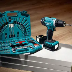 Perceuse sans fil Makita et sa mallette d'accessoires complète. Idéal pour savoir comment choisir sa perceuse et tous ses embouts.