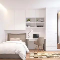 Ein modernes Schlafzimmer, das zum **Zimmer selber gestalten** einlädt. Ein Bett, Schreibtisch mit Laptop und ein Kleiderschrank mit Spiegel.