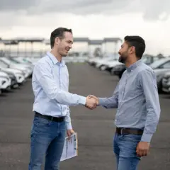 Czy mogę odstąpić od umowy kupna samochodu? Sprawdź swoje prawa