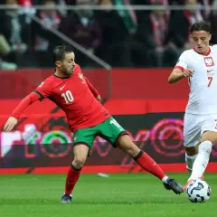 Gdzie można oglądać mecze piłki nożnej? Sprawdź najlepsze opcje transmisji