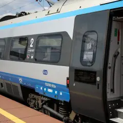 Ile kosztuje kawa w Intercity? Ceny, które zaskoczą podróżnych