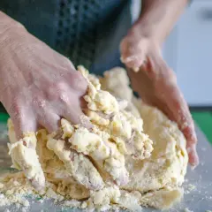 150g cukru: Kryształ czy puder? Klucz do idealnych wypieków