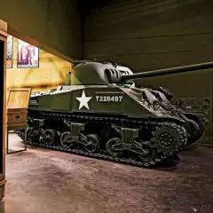 Czołg Sherman w Muzeum II Wojny Światowej w Gdańsku. Warto zobaczyć, jak wyglądał sprzęt aliantów.