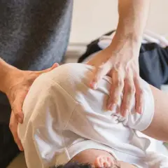 Komu przysługuje rehabilitacja domowa i jakie są warunki przyznania?