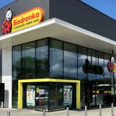 Ile kosztuje budowa Biedronki? Zaskakujące wydatki, które musisz znać