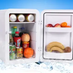 Mini lodówka na napoje: Jak wybrać najlepszą? Hałas, prąd, cena