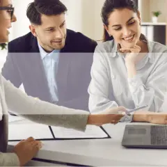 Jak operatorzy Czyste Powietrze wspierają beneficjentów programu?