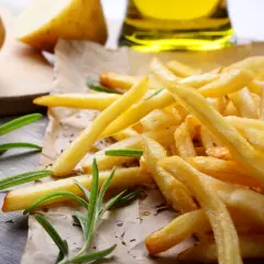 Co podać do frytek? Od klasyki po wege obiad idealny!