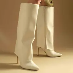 Modne buty na zimę 2025/2026: Jak wybrać idealne i ciepłe?
