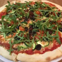 Gdzie zjeść w Krynicy Morskiej? Sprawdź najlepsze restauracje