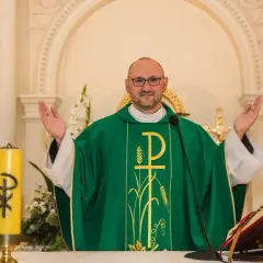 Ile kosztuje msza gregoriańska na Jasnej Górze? Poznaj prawdę o cenach