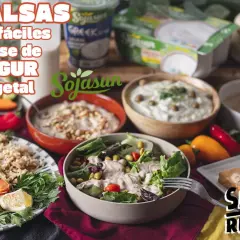 Varias salsas de yogur vegana, saludables y deliciosas, acompañan ensaladas, arroz y boniato.