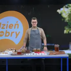Jak zrobić miód z propolisem - prosty przepis na zdrowy eliksir