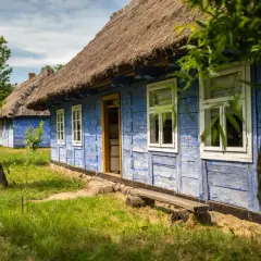 Maurzyce: Skansen, most i łowicka kultura gotowy plan wizyty!