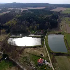 Łowisko Kościelnik: Karpie 20kg+, zasady, cennik. Planuj wyprawę!