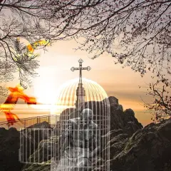 Płonące ptaki symbolizują wolność, podczas gdy uwięziony człowiek pod krzyżem i kopułą ukazuje synkretyzm wiary i uwięzienia.