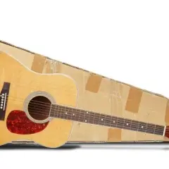 Jak zapakować gitarę do wysyłki, aby uniknąć uszkodzeń podczas transportu
