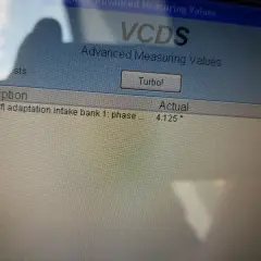 VCDS pokazuje adaptację wałka rozrządu 4.125°. To ważny parametr dla kąta wtrysku 1.9 TDI pompowtryski.