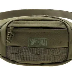 Oliwkowa nerka Magnum z licznymi kieszeniami i taśmami MOLLE. Idealna na wyprawy.