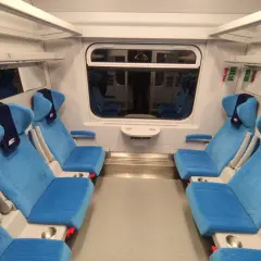 Czym się różni TLK od InterCity? Kluczowe różnice, które musisz znać