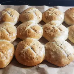 Thermomix: Bezglutenowe bułki jak z piekarni? Odkryj przepis!