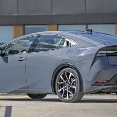 Ile kosztuje nowy Prius Plug-in Hybrid? Cennik, dopłaty, TCO