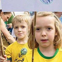 Jak pomagać innym na co dzień: 7 prostych sposobów na zmianę świata