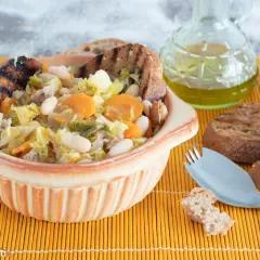 Minestra di Pane Veloce: Ricetta Pronta in 30 Minuti | Segreti Anti-Spreco