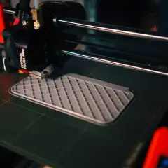 Drukarka 3D: Ile kosztuje start? Całkowity budżet i ukryte koszty.