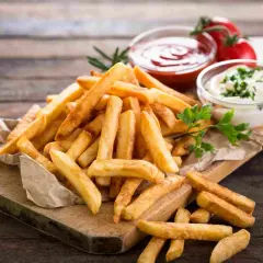 Idealne frytki z piekarnika? Czas i temperatura dla chrupkości!