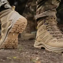 Wytrzymałe buty M-Tac, idealne na długie marsze w trudnym terenie. Solidna podeszwa i wygodne sznurowanie zapewniają komfort.
