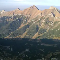 Tatry Słowackie: Zamknięte szlaki od 1.11 do 14.06 planuj bezpiecznie!