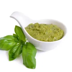 Pesto: Odkryj sekrety, rodzaje i wszechstronność w kuchni
